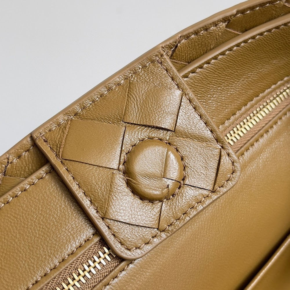new-luxury-designer-bags-nm10675