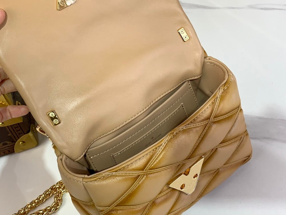 Dragons Bags ln Luxury Bag --69447