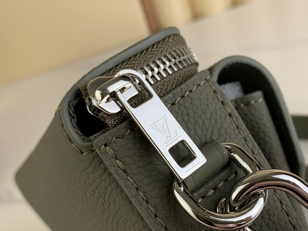 Dragons Bags ln Luxury Bag --68969