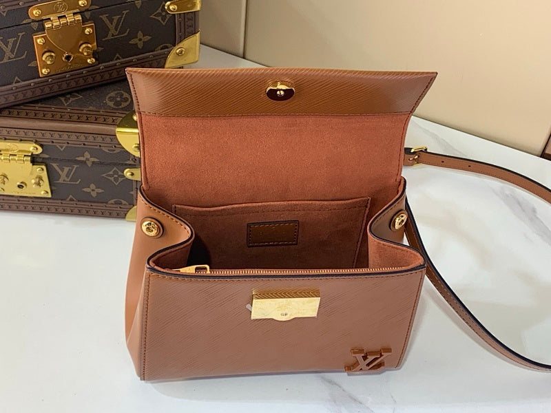 Dragons Bags ln Luxury Bag --62995