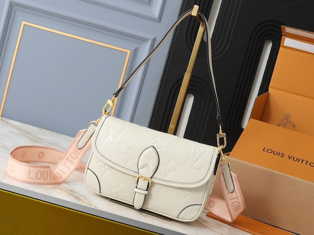 Dragons Bags ln Luxury Bag --76471