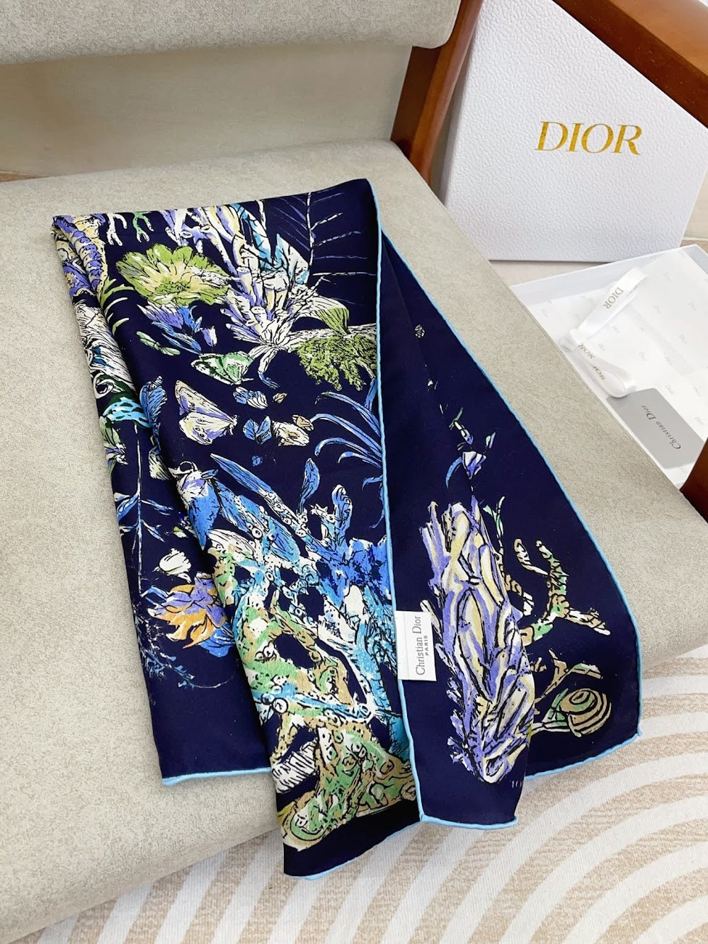 Dragons Bags Premium Designer Scarf --98853