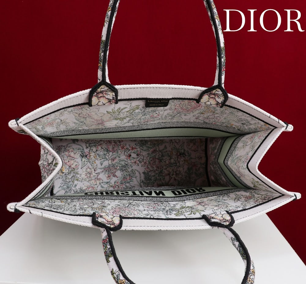 Dragons BagsDiorn Luxury Bag --116150