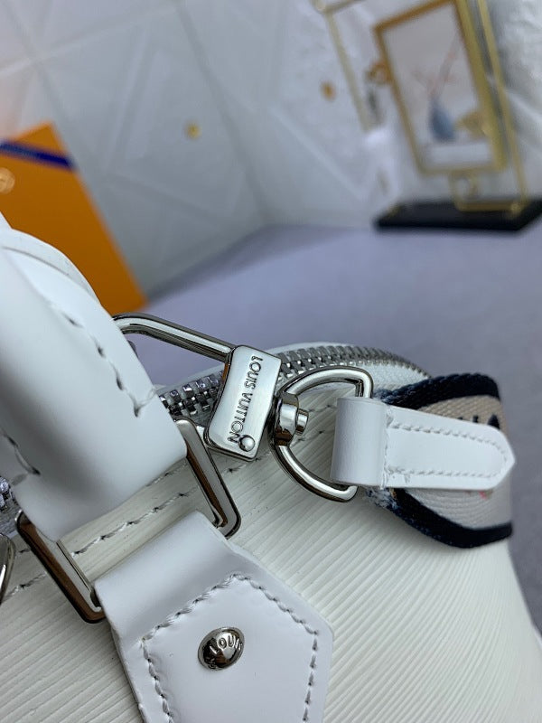 Dragons Bags ln Luxury Bag --78508