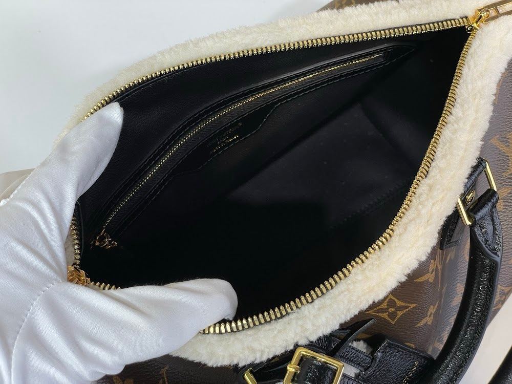 Dragons Bags ln Luxury Bag --97496