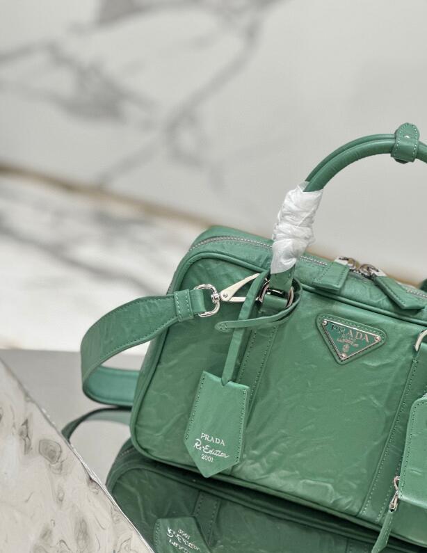 Dragons Bags Detail