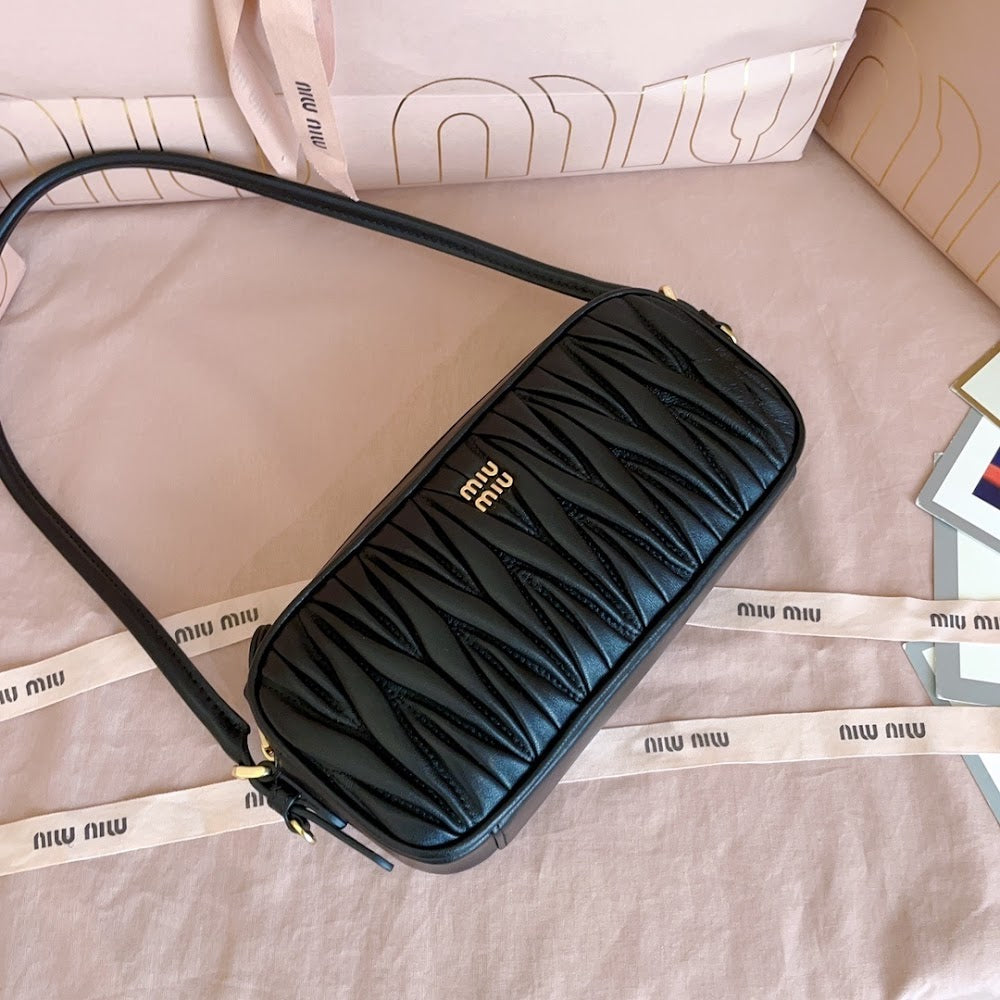 Dragons Bags Miun Miun Luxury Bag --122711