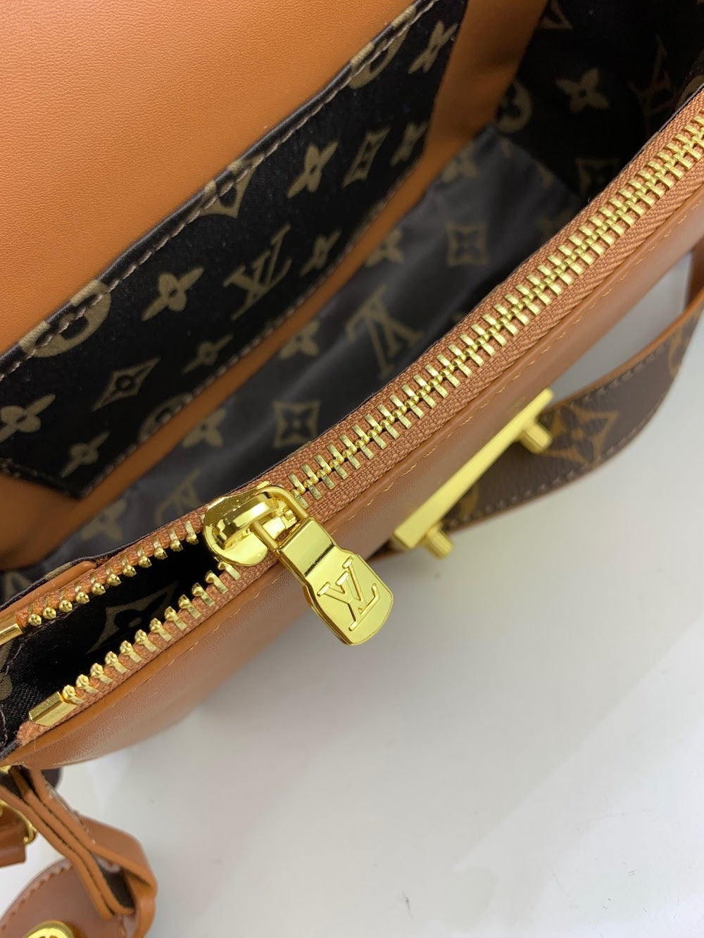 Dragons Bags ln Luxury Bag --78448