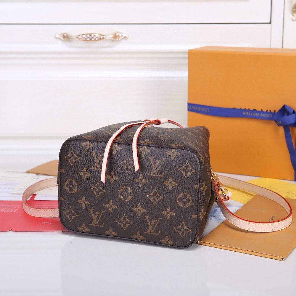 Dragons Bags ln Luxury Bag --81470