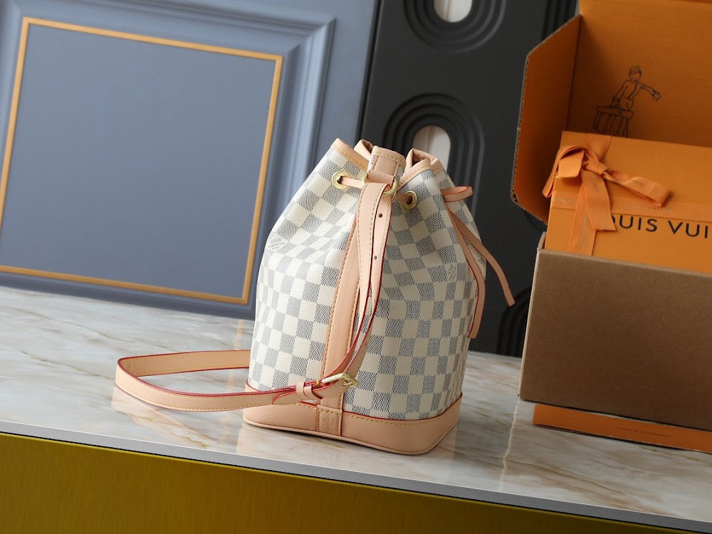 Dragons Bags ln Luxury Bag --81726