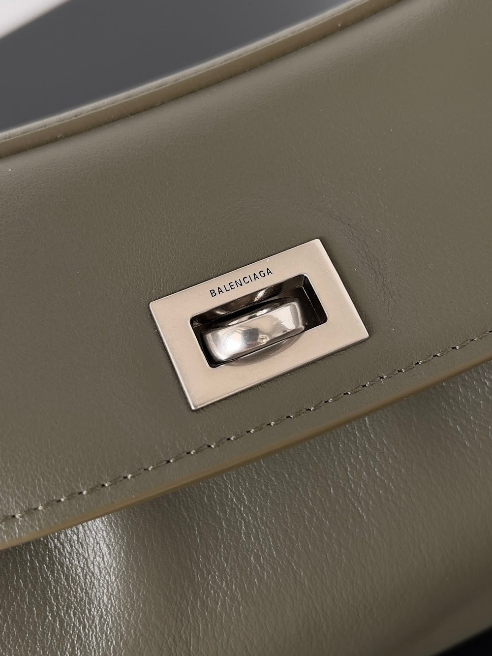 Dragons Bags Balenciaga Luxury Bag --111601