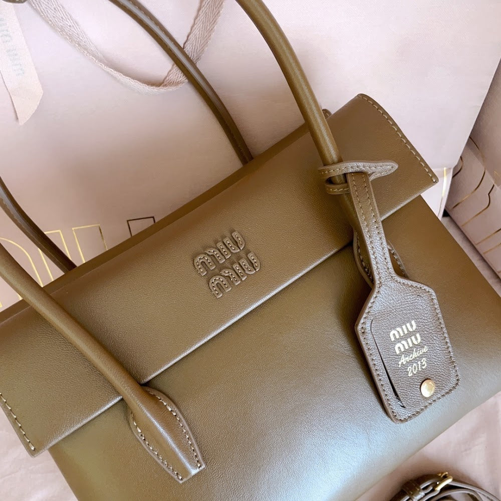 Dragons Bags Miun Miun Luxury Bag --123041