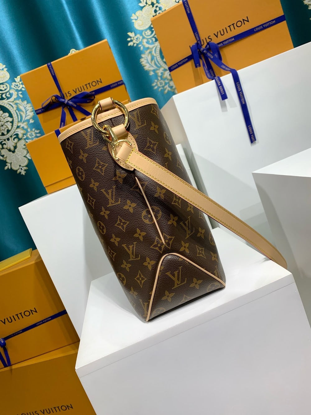 Dragons Bags ln Luxury Bag --97170
