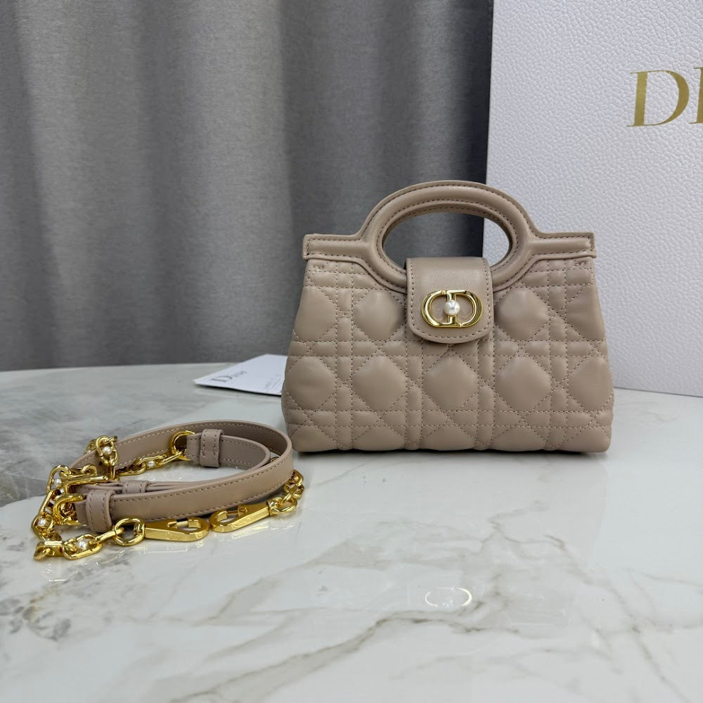 Dragons BagsDiorn Luxury Bag --115642