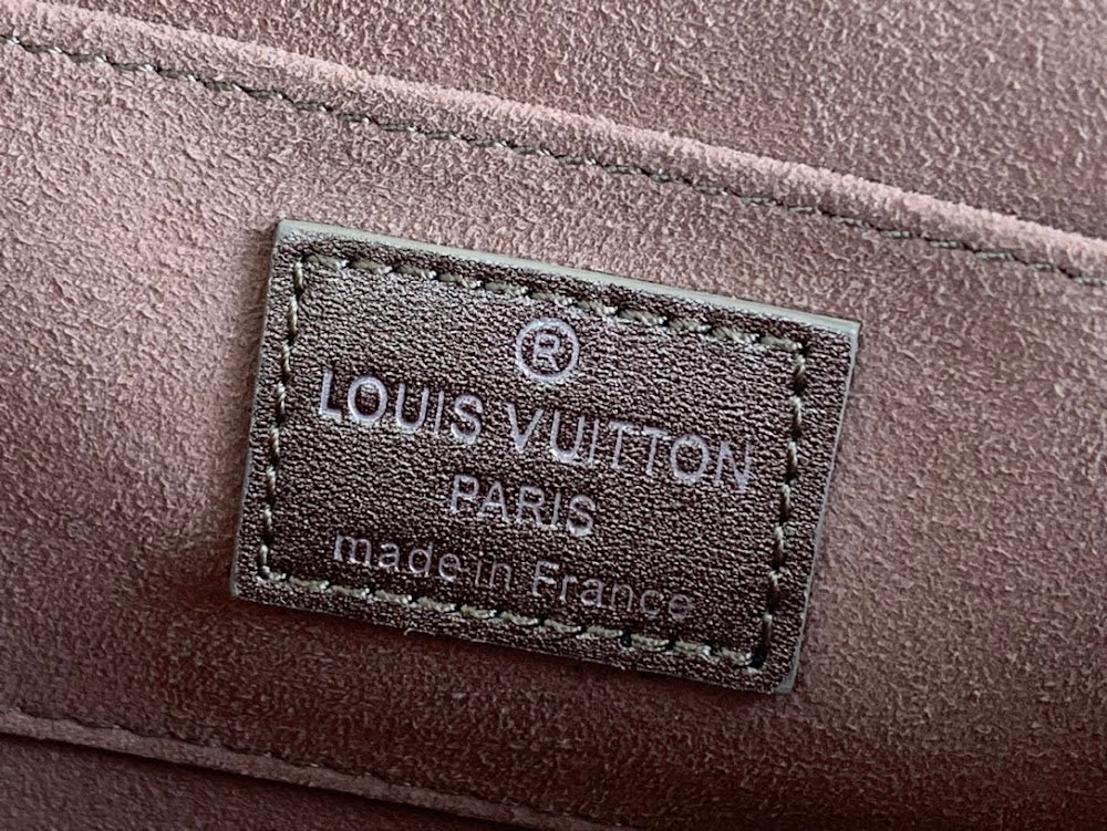 Dragons Bags ln Luxury Bag --68078