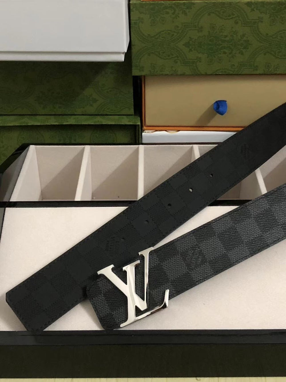Dragons Bags ln Luxury Belt --101012