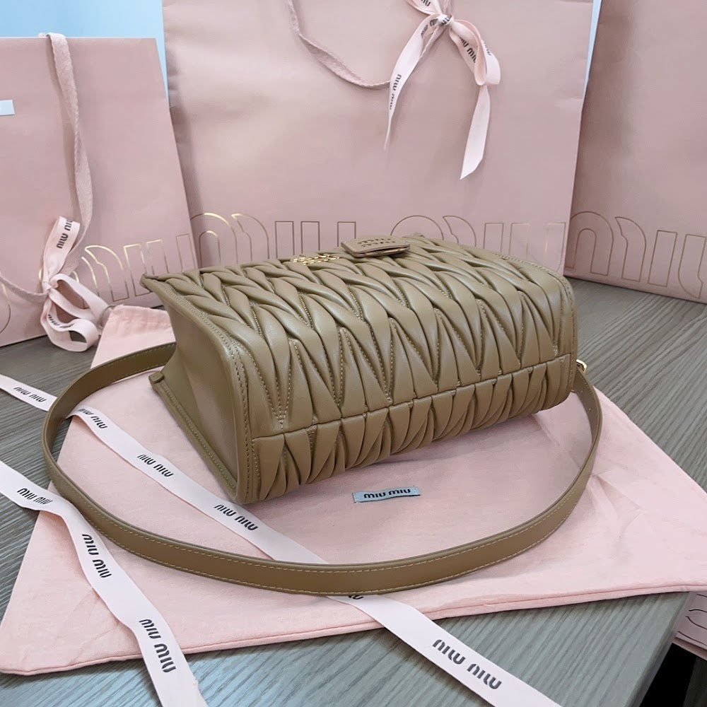 Dragons Bags Miun Miun Luxury Bag --122943
