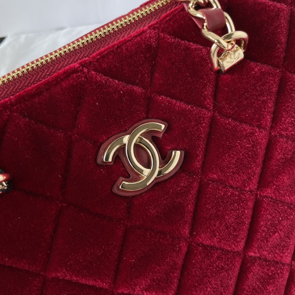 new-luxury-designer-bags-nm9447