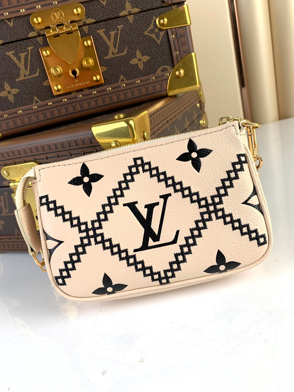 Dragons Bags ln Luxury Bag --60740