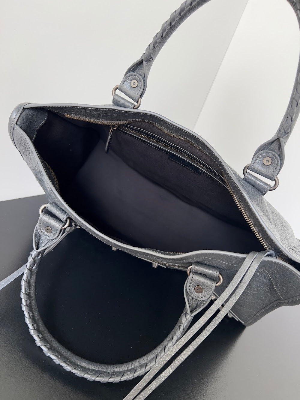 Dragons Bags Balenciaga Luxury Bag --110641