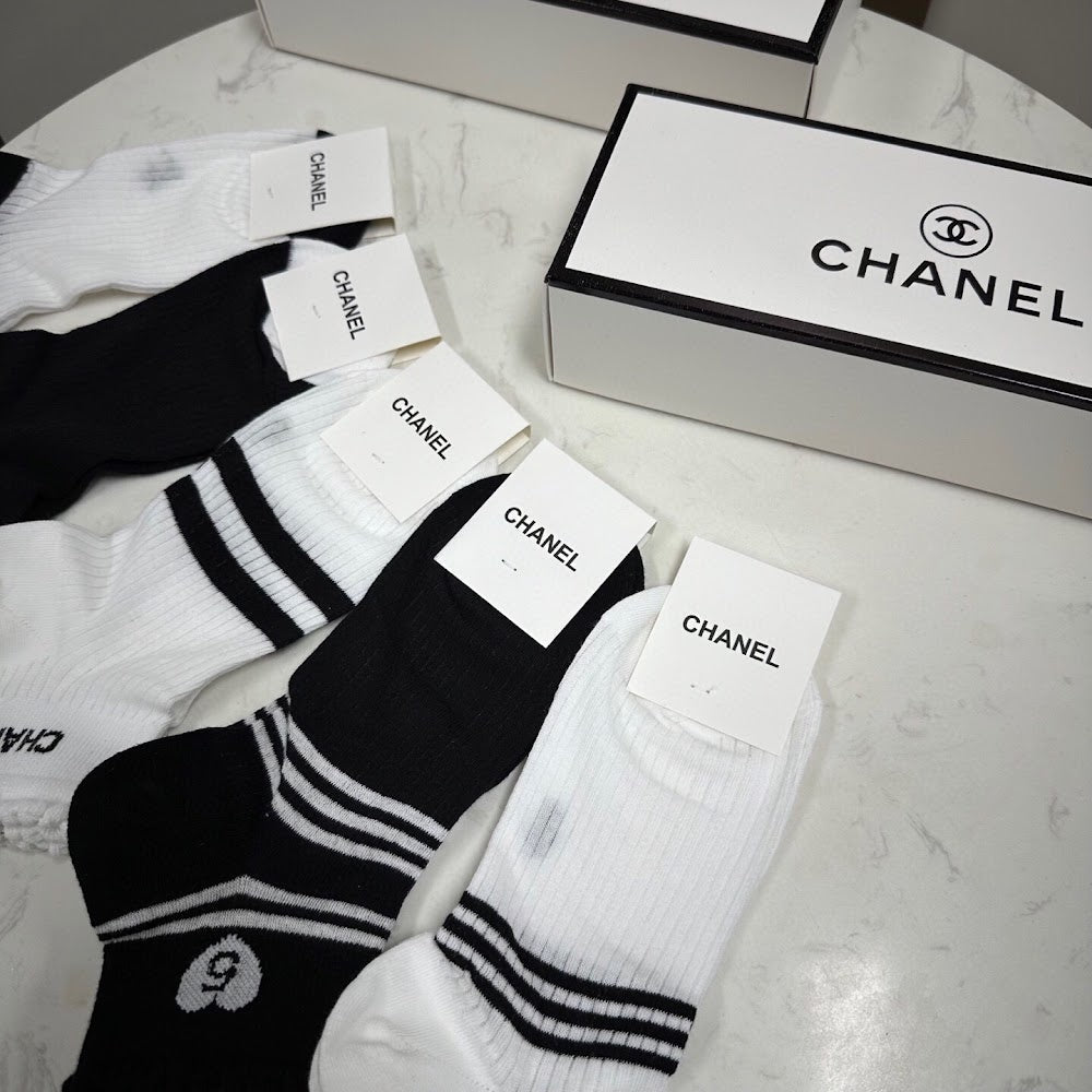 Dragons Bags Premium Luxury Socks --98314