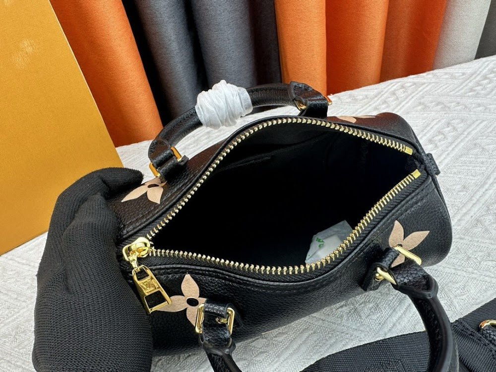 Dragons Bags ln Luxury Bag --81584