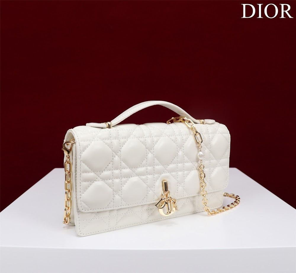 Dragons BagsDiorn Luxury Bag --116228