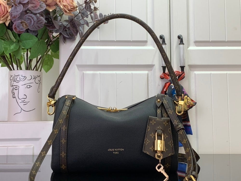 Dragons Bags ln Luxury Bag --96698