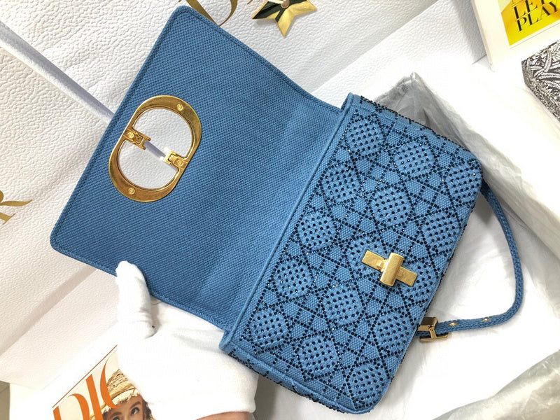 Dragons Bags Detail