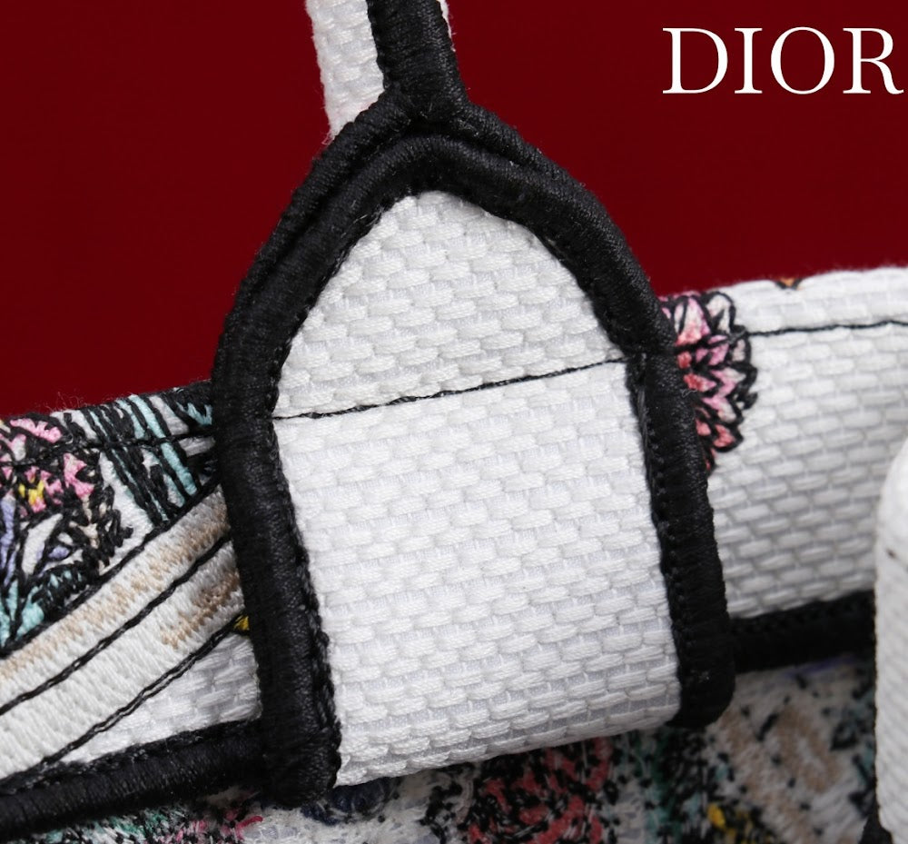Dragons BagsDiorn Luxury Bag --116161