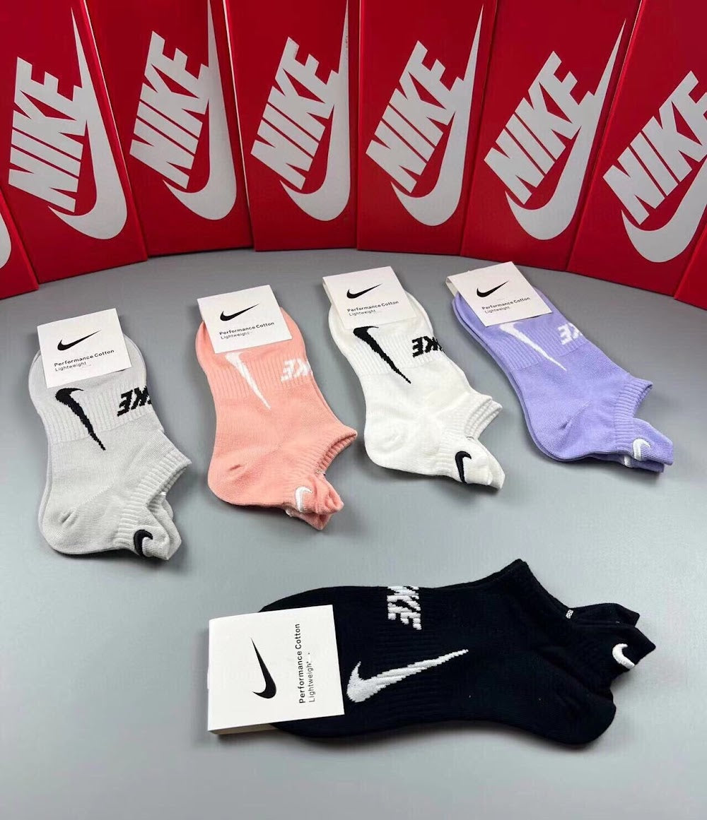 Dragons Bags Premium Luxury Socks --98315