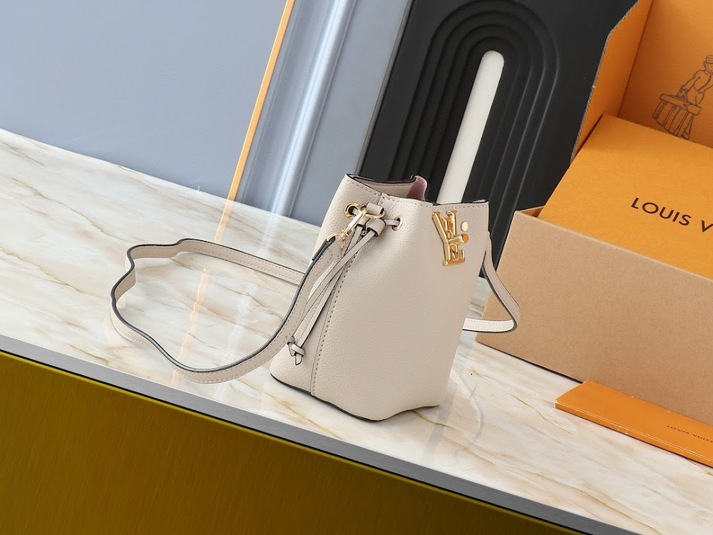 Dragons Bags ln Luxury Bag --81603