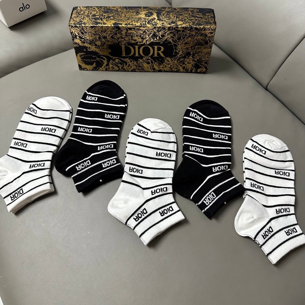 Dragons Bags Premium Luxury Socks --98401