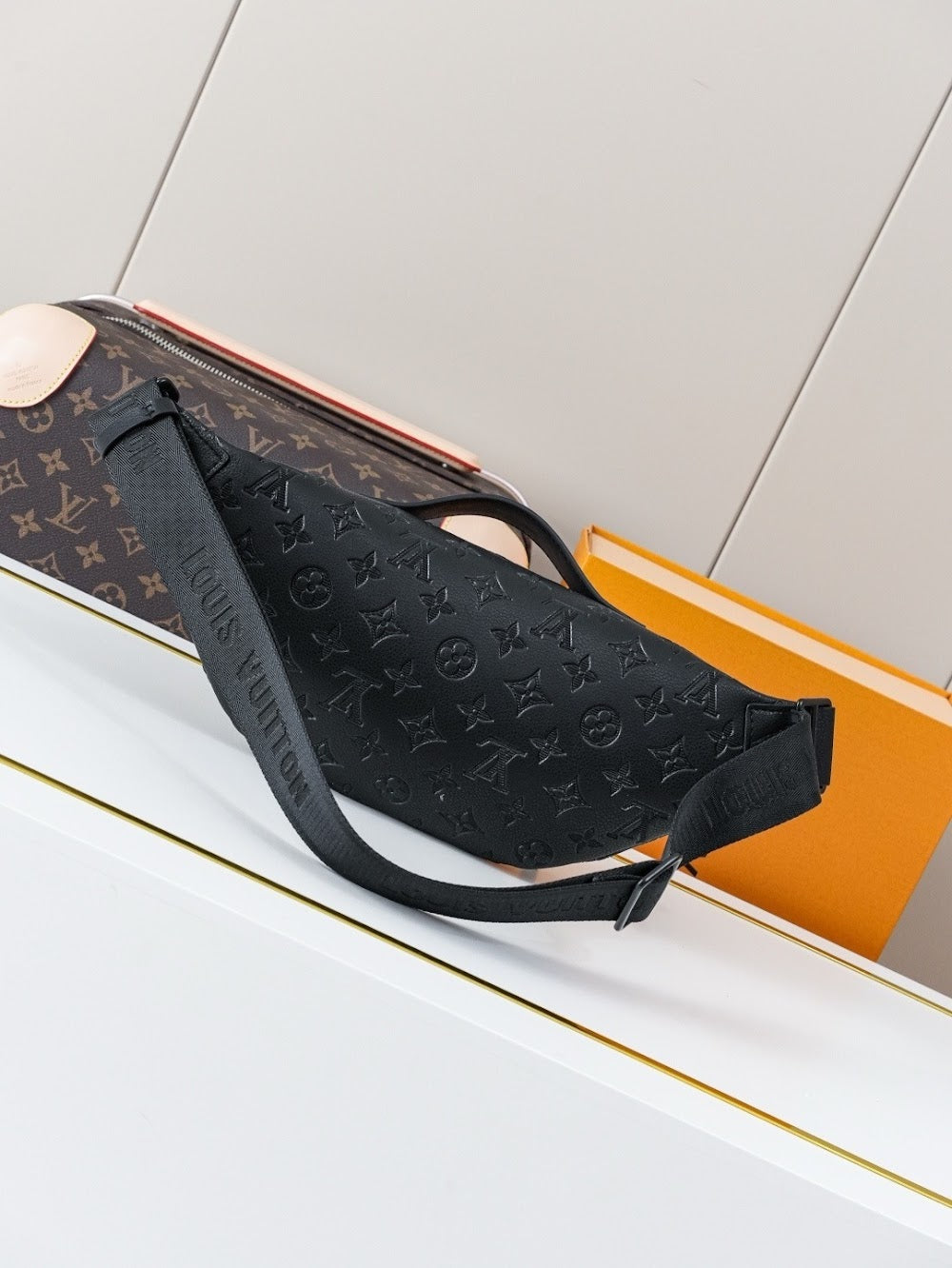 Dragons Bags ln Luxury Bag --71598