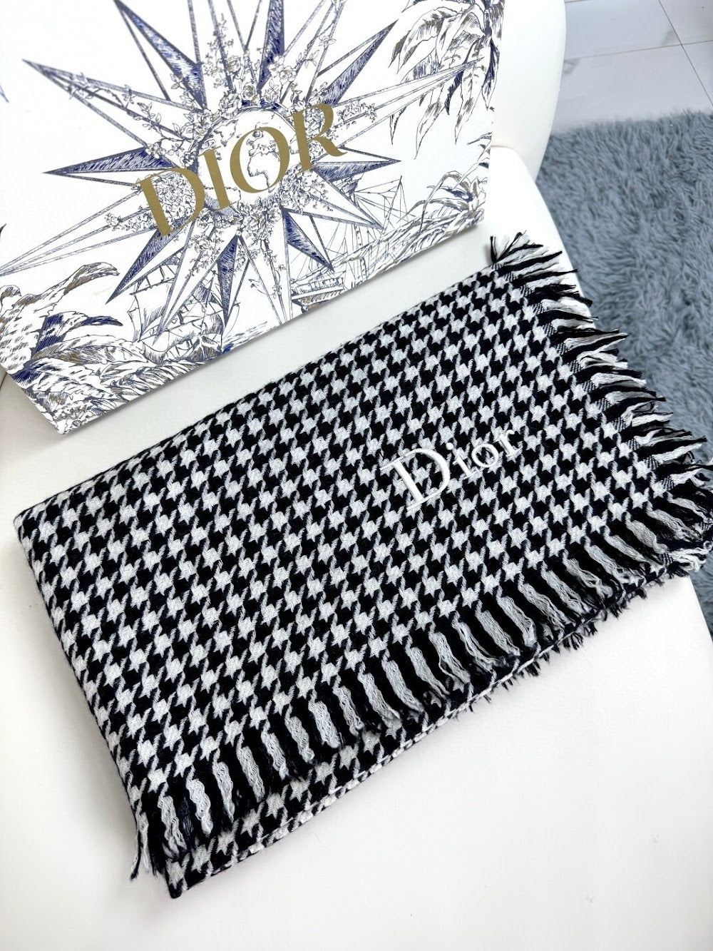Dragons Bags Premium Designer Scarf --99133