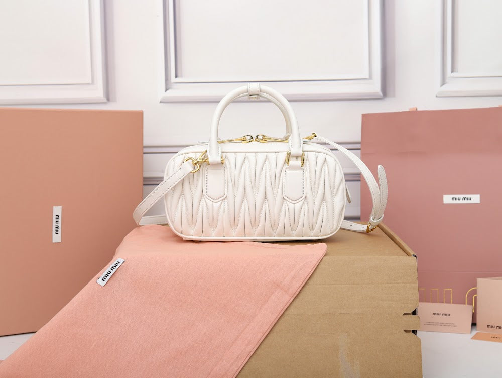 Dragons Bags Miun Miun Luxury Bag --122500