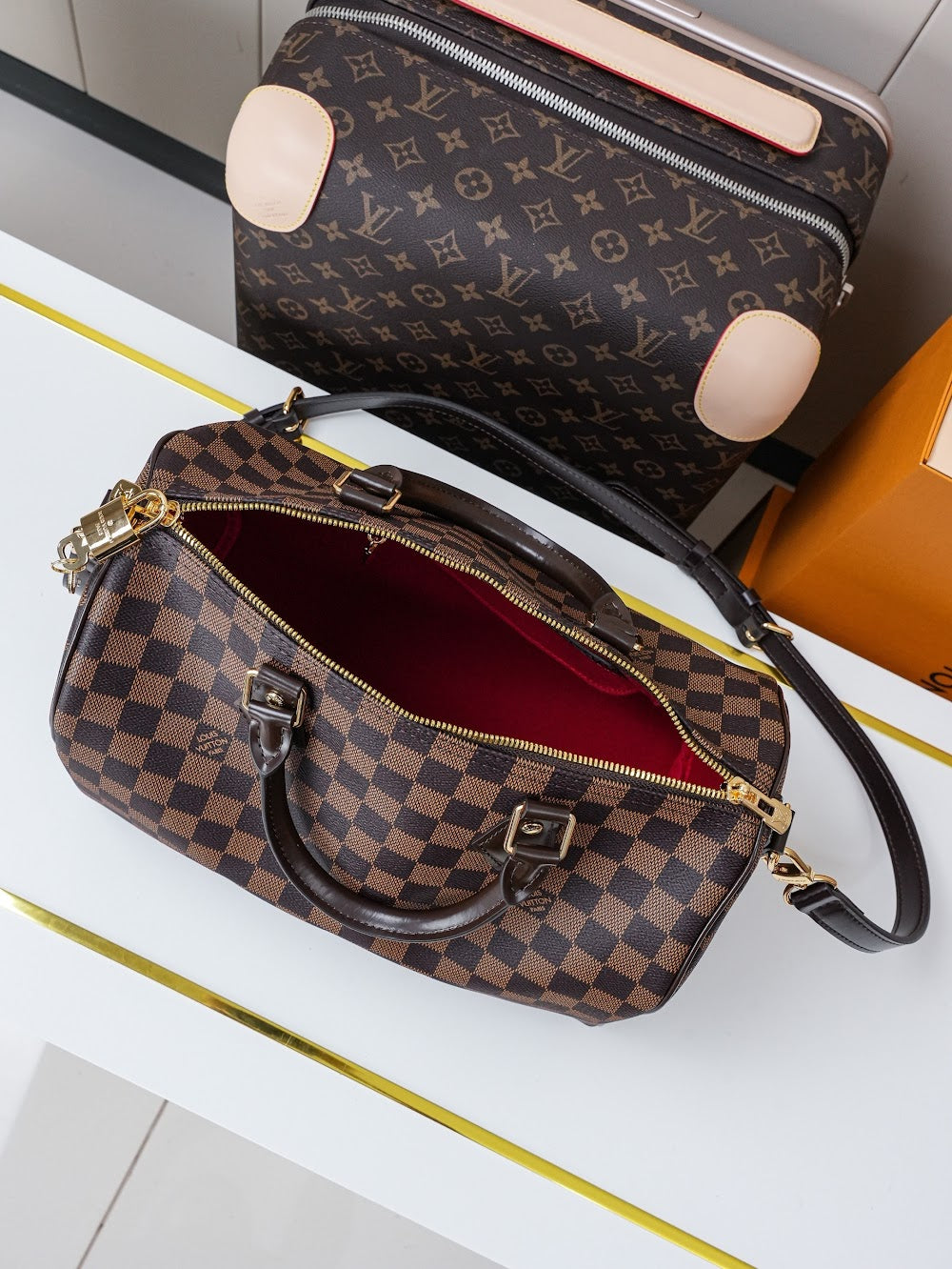 Dragons Bags ln Luxury Bag --81764