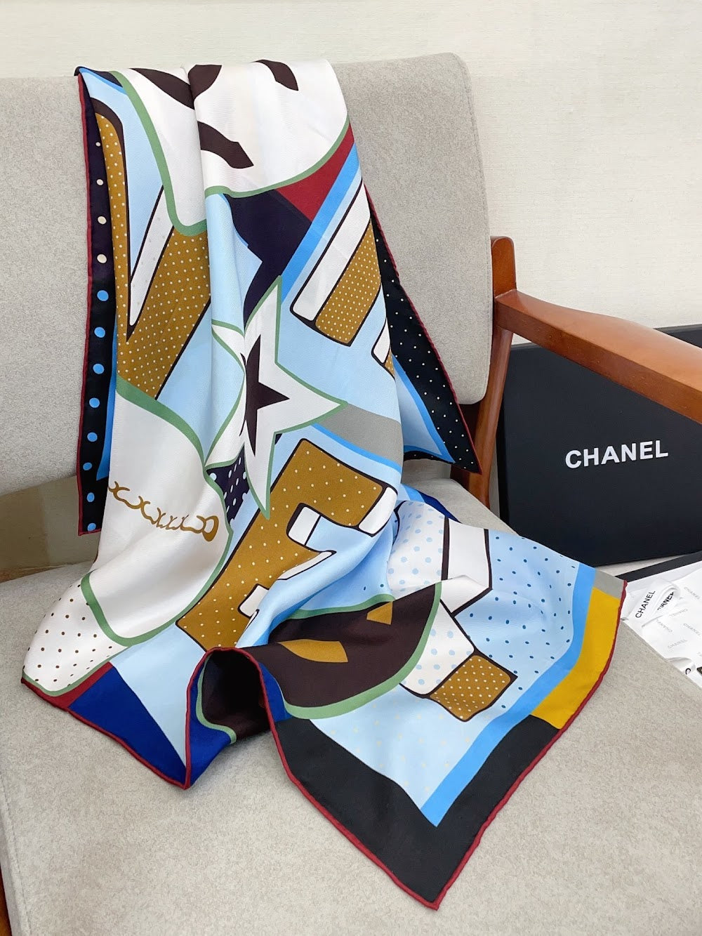Dragons Bags Premium Designer Scarf --98980