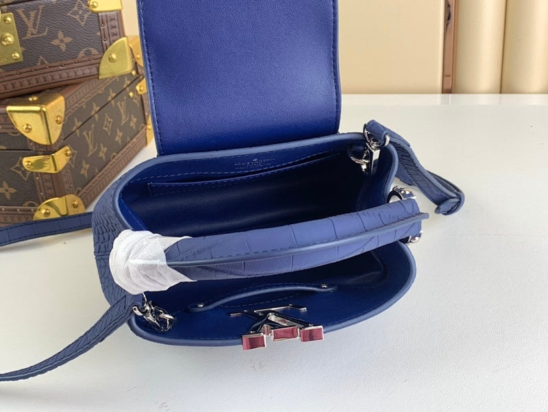 Dragons Bags ln Luxury Bag --61465