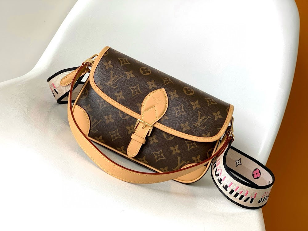 Dragons Bags ln Luxury Bag --81500