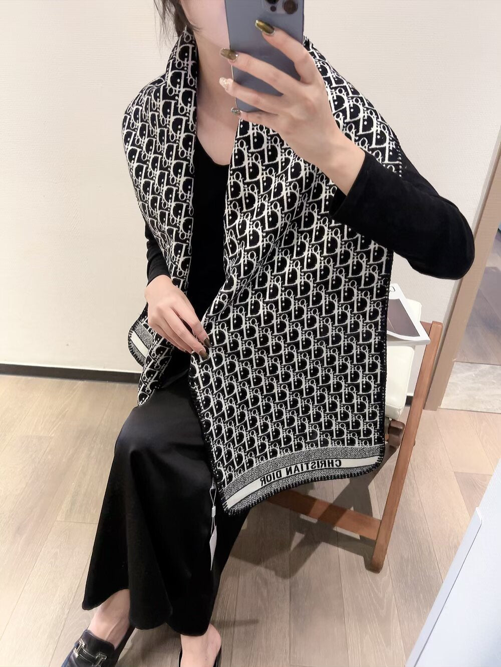 Dragons Bags Premium Designer Scarf --99042