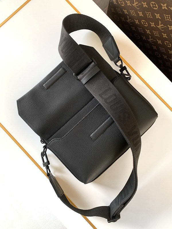 Dragons Bags ln Luxury Bag --71010