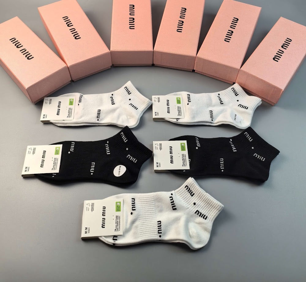 Dragons Bags Premium Luxury Socks --98466