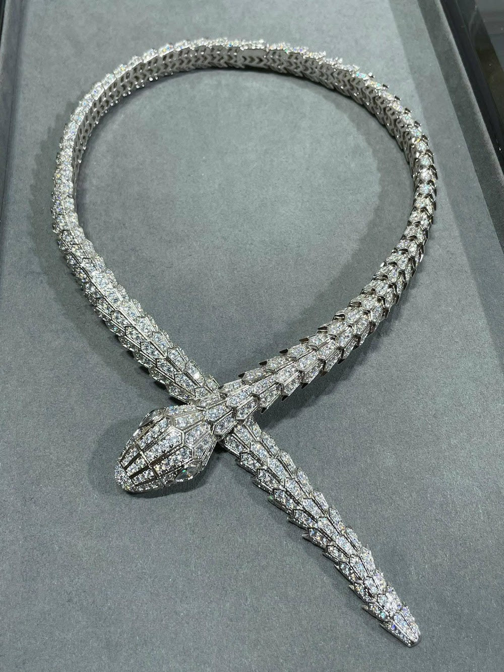 Dragons Bags Luxury Necklace --55609