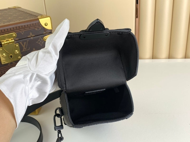 Dragons Bags ln Luxury Bag --68009