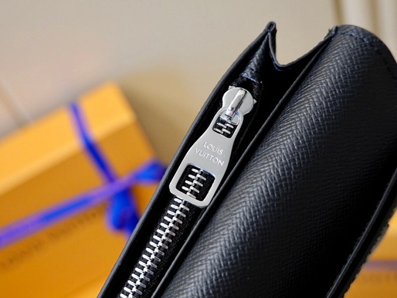 Dragons Bags ln Luxury Bag --60205