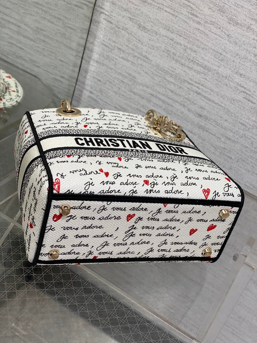 new-luxury-designer-bags-nm16078