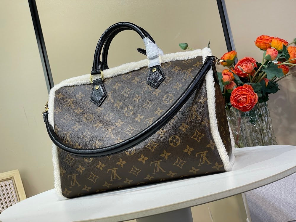 Dragons Bags ln Luxury Bag --97496
