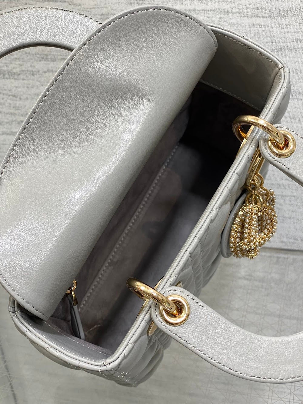 new-designer-premium-bags-nm16610
