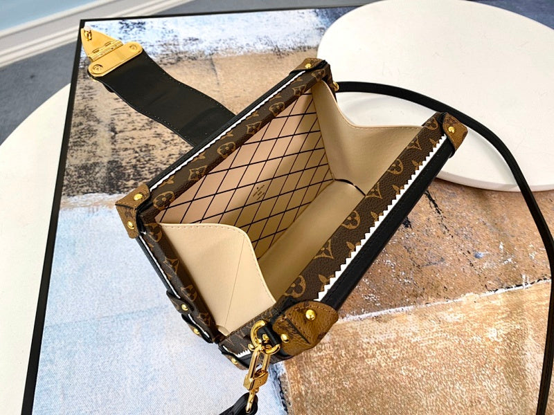 Dragons Bags ln Luxury Bag --59626